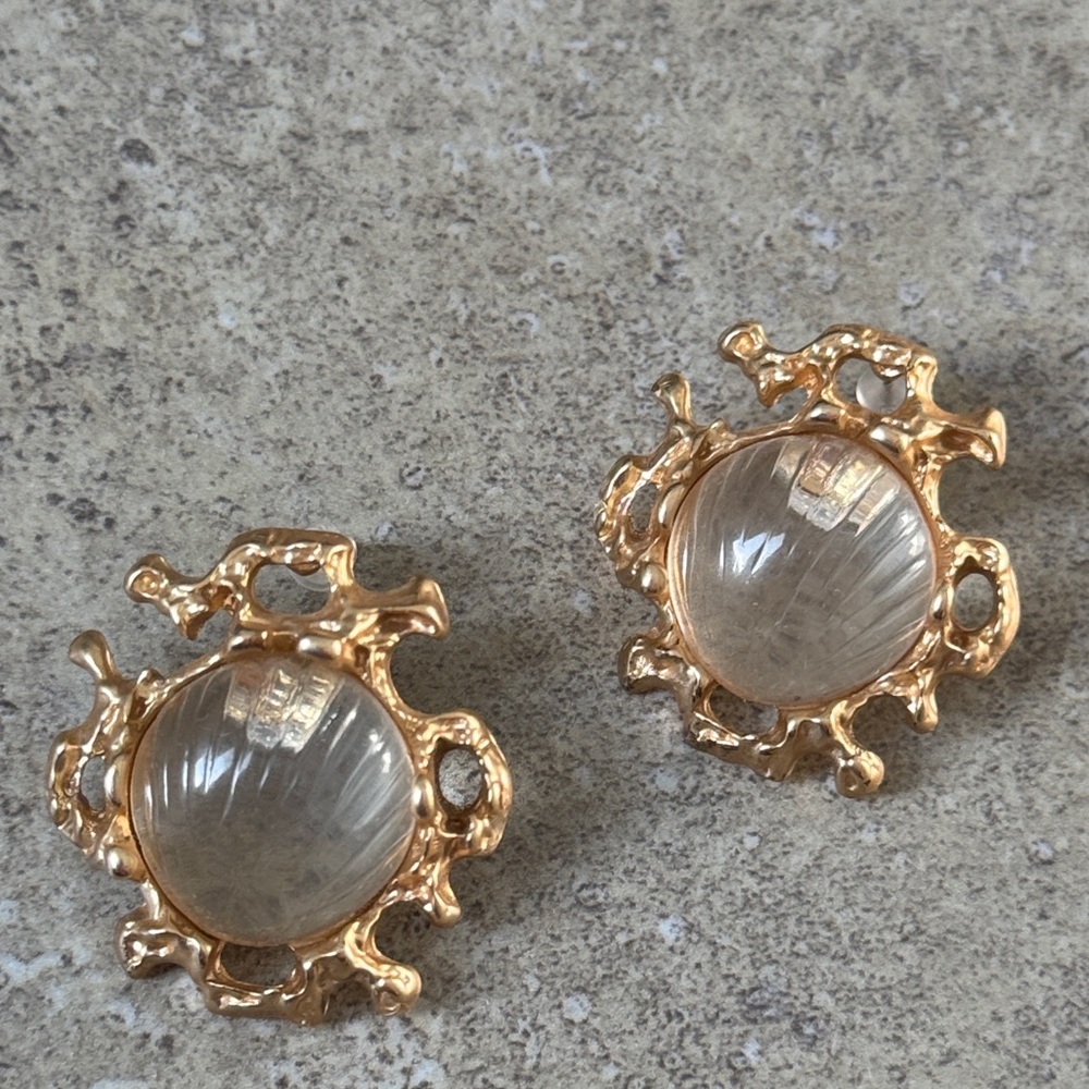 💖4/$20New Elegant Gold and Clear Earrings